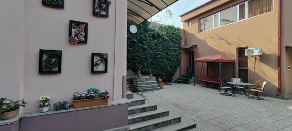Areg Hotel image 10