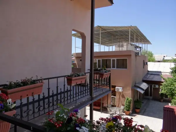Areg Hotel 7